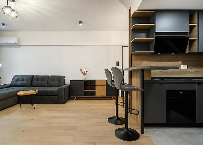 Central One Velvet Plus Parking Bucureşti